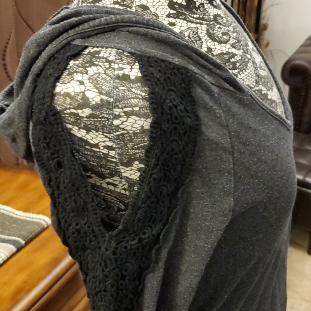 Venus cold shoulder hoodie top, size S - Picture 2 of 4